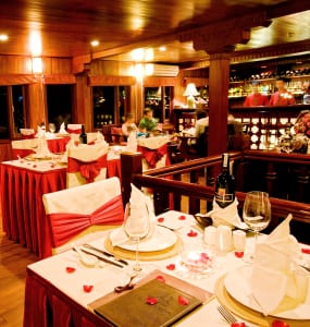 Valentine Dining room (4)